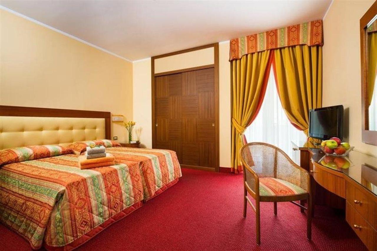 Hotel Metropole Abano Terme Bagian luar foto