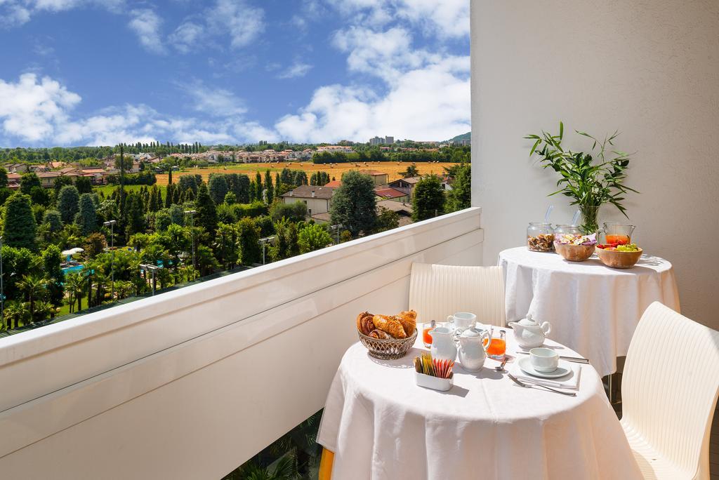 Hotel Metropole Abano Terme Bagian luar foto